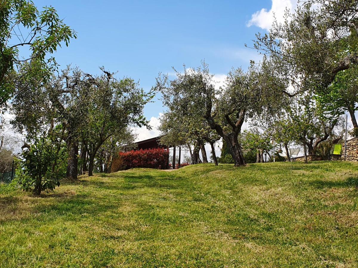 Antico Casale Tiravento Aparthotel Passignano sul Trasimeno Exterior photo