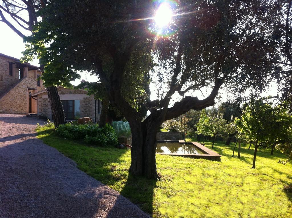 Antico Casale Tiravento Aparthotel Passignano sul Trasimeno Exterior photo