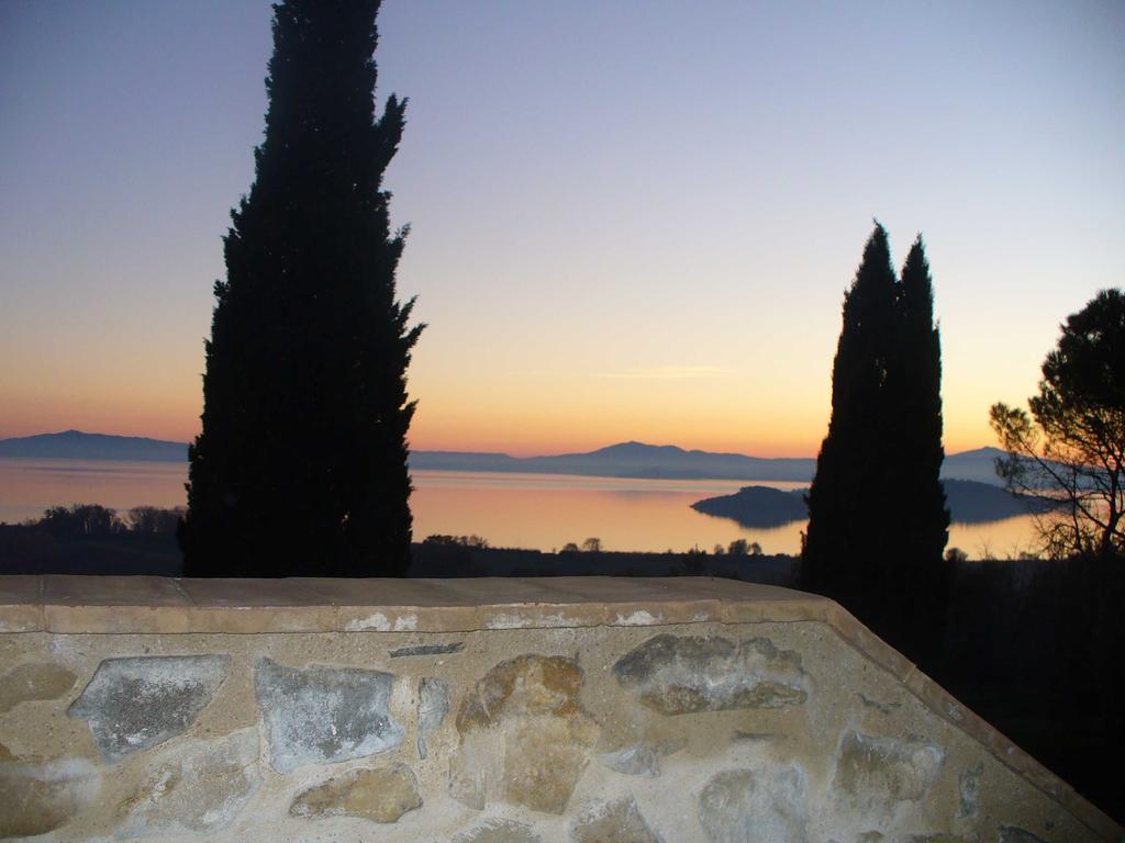 Antico Casale Tiravento Aparthotel Passignano sul Trasimeno Room photo